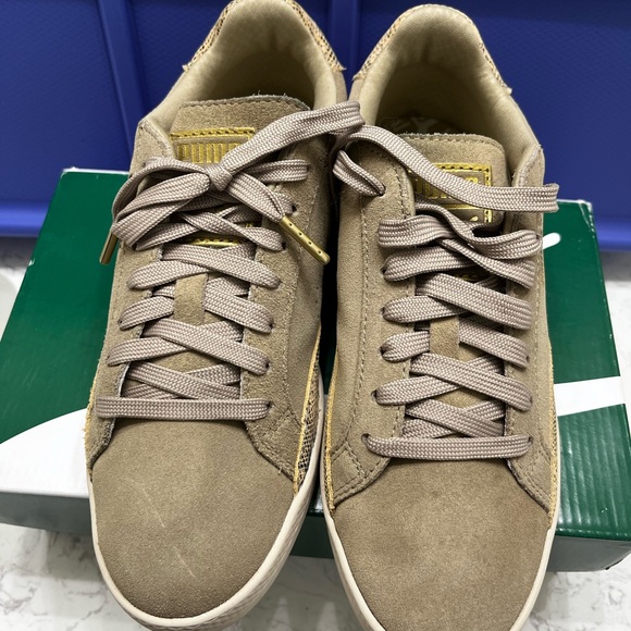 Woman’s Match Lo Suede Snake 6 1/2 - Picture 2 of 4